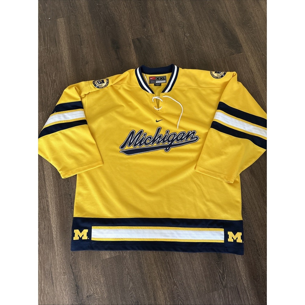 Vintage Nike Michigan Hockey Jersey Mens 2XL Wolverines Center Swoosh Yellow